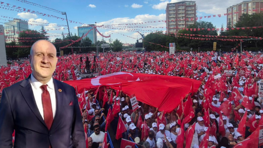 Ahmet Feyiz: Tandoğan’daki Bayrak Mitingi Milletimizin Sarsılmaz İnancının Göstergesidir