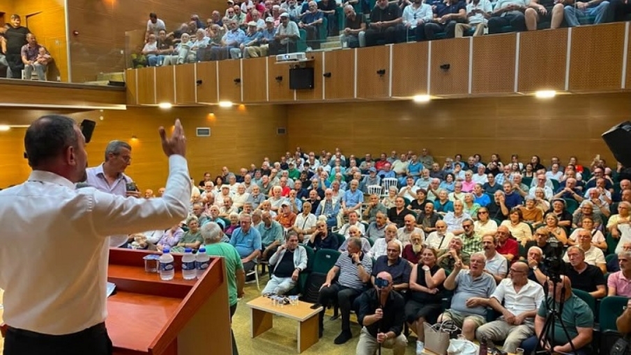 Ardeşen'de Toplu İstifa: Ardeşen Belediye Başkanı ve CHP Örgütü İstifa Ederek Yeni Parti'ye Katıldı
