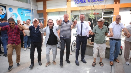 Ardeşen'de Toplu İstifa: Ardeşen Belediye Başkanı ve CHP Örgütü İstifa Ederek Yeni Parti'ye Katıldı