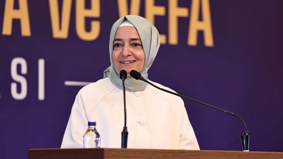 AK Parti Genel Başkan Yardımcısı Fatma Betül Sayan Kaya, görevlerinden affını istedi