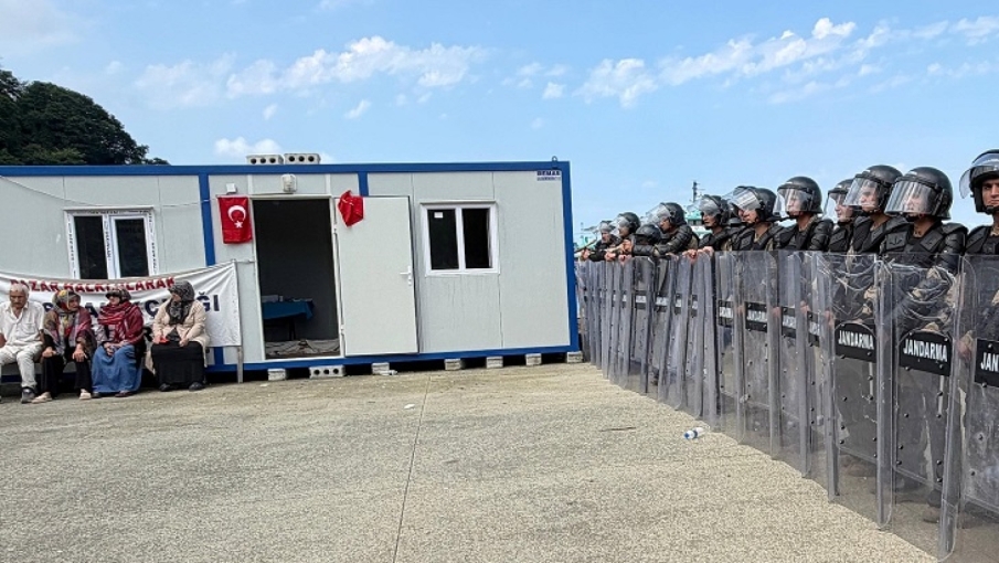 Rize'nin Balıkçı Köyü’nde gözaltına alınan 4 köylü serbest bırakıldı, kafesler limana indirildi