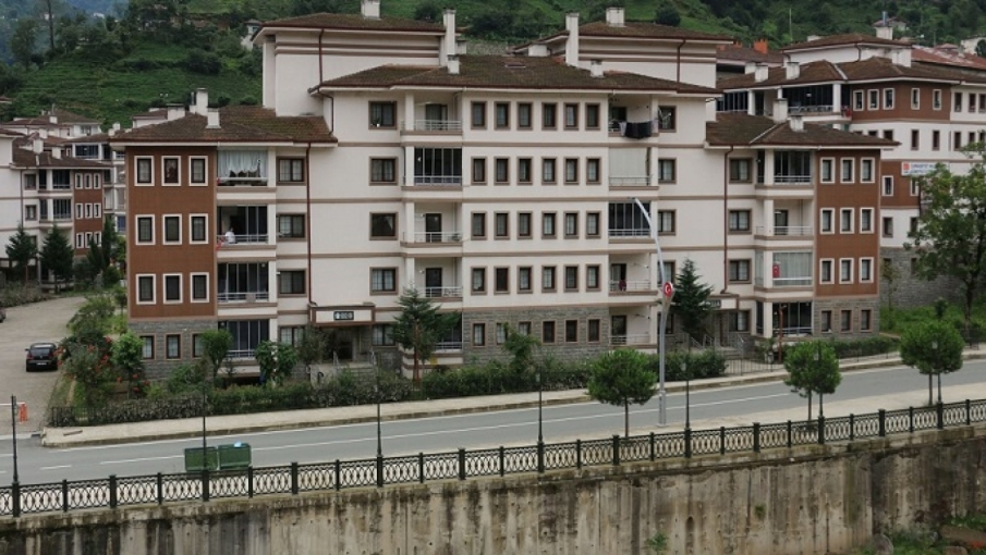 Güneysu Belediyesi 3 Adet Konutunu Satışa çıkardı.