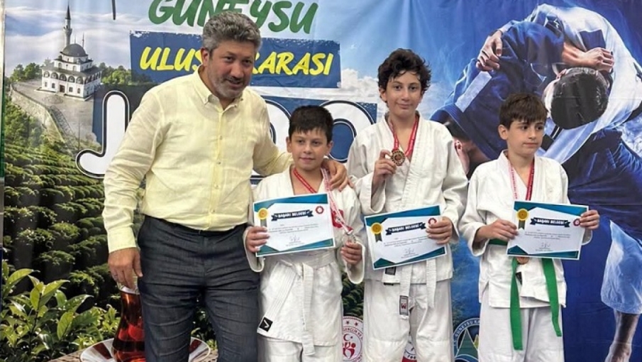 Uluslararası Judo Çay Kupası Güneysu’da Sporun Dostluk Diliyle Buluştu