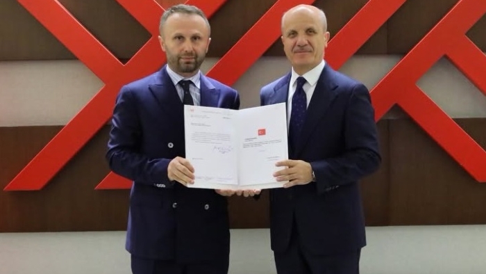 RTEÜ Rektörlüğüne Yeniden Atanan Prof. Dr. Yusuf Yılmaz Mazbatasını Teslim Aldı