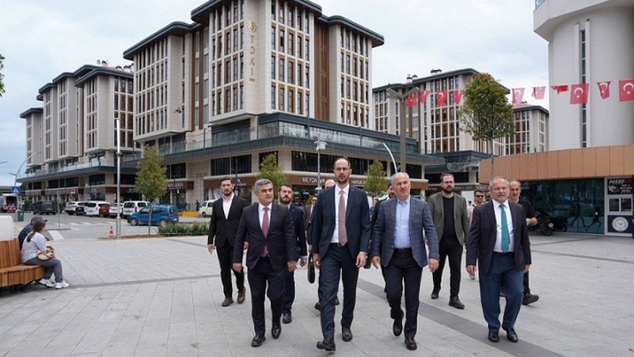 Başkan Metin ve Bakanlık Heyeti, Kentsel Dönüşüm Çalışmaları Yerinde İnceledi